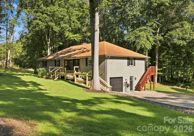 Photo 1 of Single family home for sale at 168 S Country Ln, Mills River, NC 28759 | MLS# 4422309 | Listing updated on 2026-09-25