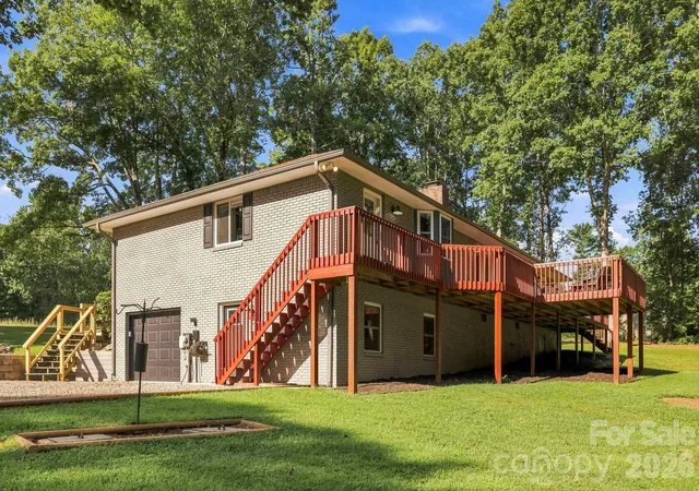 Photo 2 of Single family home for sale at 168 S Country Ln, Mills River, NC 28759 | MLS# 4422309 | Listing updated on 2026-09-25