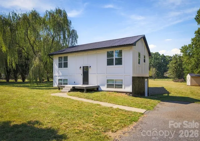 Single family home for sale at 2646 Icard Rhodhiss Rd, Connelly Springs, NC 28612 | MLS# 4422311