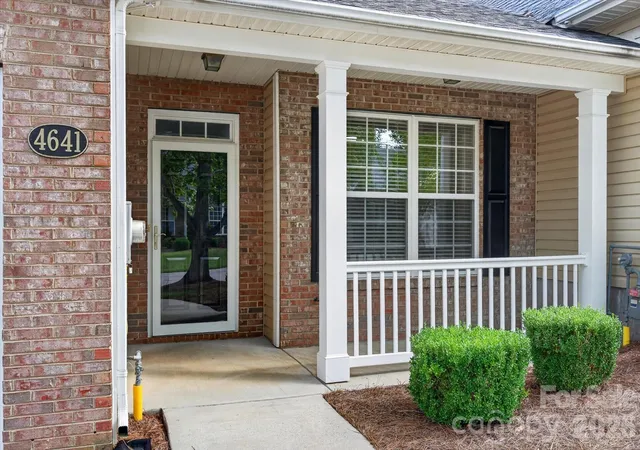 Photo 3 of Townhouse for sale at 4641 Willow Glen Rd, Harrisburg, NC 28075 | MLS# 4422313 | Listing updated on 2026-10-01