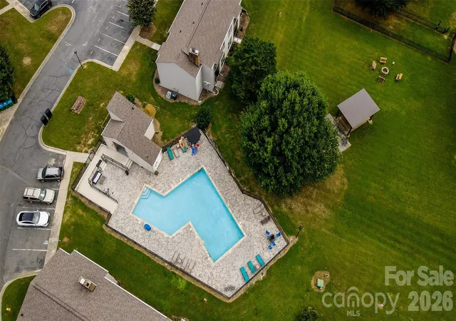 Listing Photo 2 - Condo for sale in building located at 11022 Running Ridge Rd, Charlotte, NC 28226