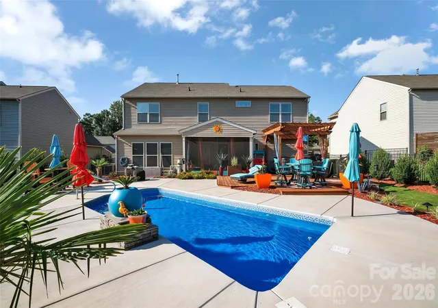 Photo 1 of Single family home for sale at 4021 Wild Turkey Ln, Fort Mill, SC 29707 | MLS# 4422321 | Listing updated on 2026-10-13
