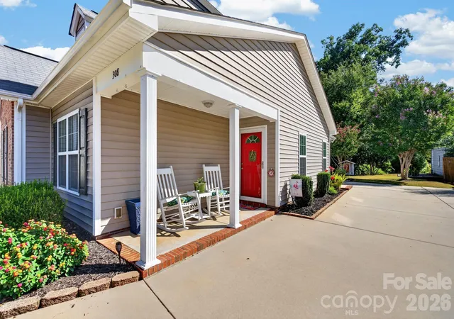 Photo 2 of Single family home for sale at 308 Llewellyn St, Belmont, NC 28012 | MLS# 4422329 | Listing updated on 2026-09-14
