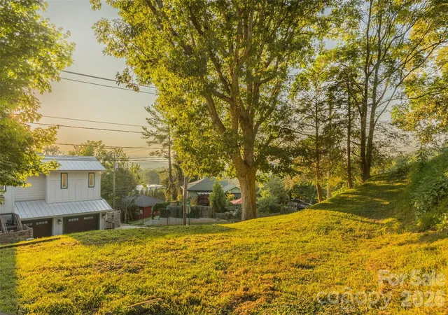 Photo 4 of Land for sale at 474 College St, Asheville, NC 28801 | MLS# 4422330 | Listing updated on 2026-09-10