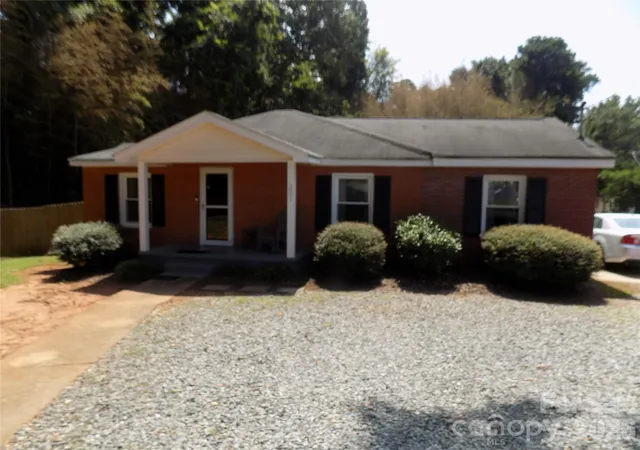 Photo 1 of Single family home for sale at 201 Horsley Ave, Belmont, NC 28012 | MLS# 4422333 | Listing updated on 2026-10-07