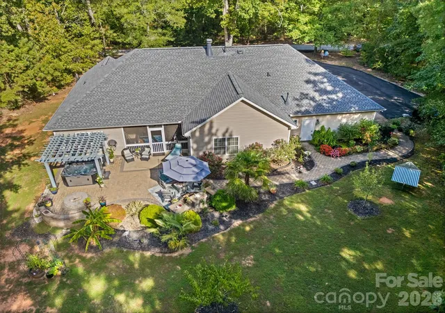 Photo 3 of Single family home for sale at 1566 Dirt Rd, Lancaster, SC 29720 | MLS# 4422349 | Listing updated on 2026-10-07