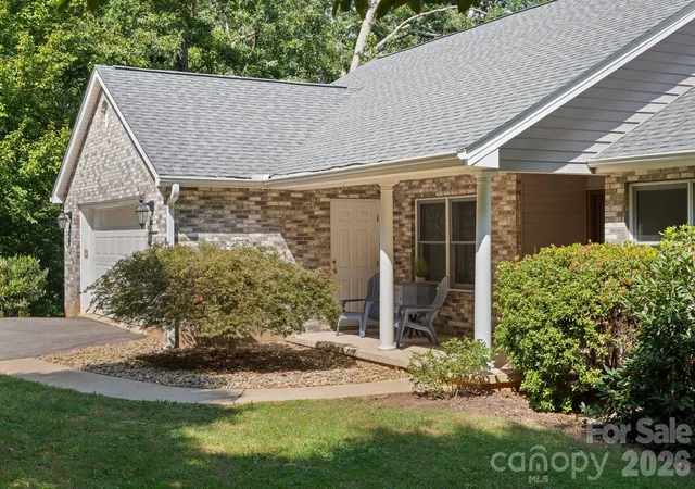 Photo 4 of Single family home for sale at 42 Gaston Mountain Rd, Asheville, NC 28806 | MLS# 4422354 | Listing updated on 2026-09-28