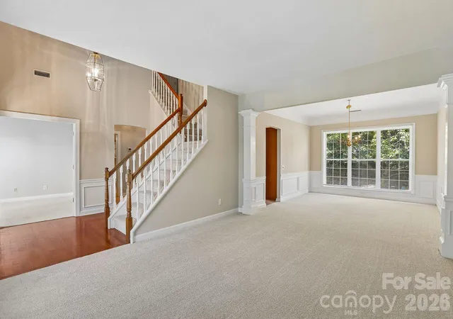 Photo 4 of Single family home for sale at 704 Meadow Lake Dr, Matthews, NC 28105 | MLS# 4422367 | Listing updated on 2026-10-30