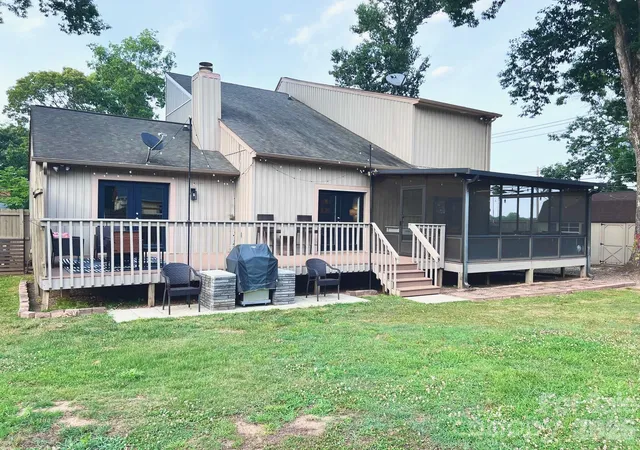 Photo 24 of Single family home for sale at 496 17th Avenue Dr Ne, Hickory, NC 28601 | MLS# 4422368 | Listing updated on 2026-09-08