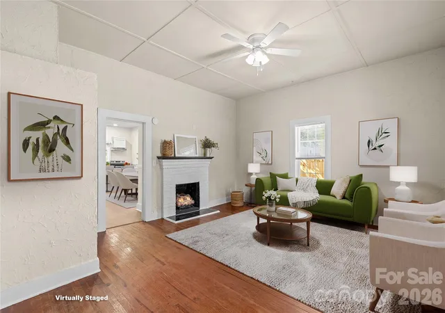 Photo 3 of Single family home for sale at 209 E Wilson Ave, Mooresville, NC 28115 | MLS# 4422376 | Listing updated on 2026-10-19