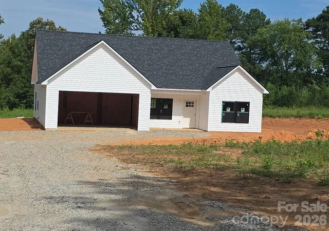 Photo 1 of Single family home for sale at 3373 Red Doc Rd, Lancaster, SC 29720 | MLS# 4422385 | Listing updated on 2026-09-08