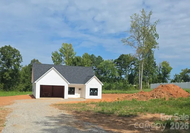 Photo 2 of Single family home for sale at 3373 Red Doc Rd, Lancaster, SC 29720 | MLS# 4422385 | Listing updated on 2026-09-08