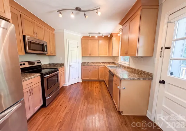 Photo 2 of Single family home for sale at 2154 Rosewood Dr, Rock Hill, SC 29732 | MLS# 4422391 | Listing updated on 2026-10-08