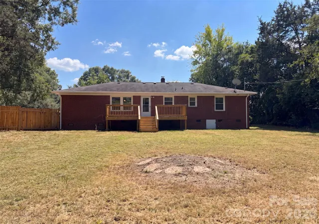 Photo 4 of Single family home for sale at 2154 Rosewood Dr, Rock Hill, SC 29732 | MLS# 4422391 | Listing updated on 2026-10-30