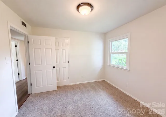 Photo 3 of Single family home for sale at 728 Milan Rd E, Charlotte, NC 28216 | MLS# 4422393 | Listing updated on 2026-09-22
