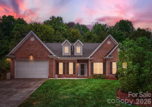 Photo 1 of Single family home for sale at 12015 Hampton Pl Dr, Charlotte, NC 28269 | MLS# 4422407 | Listing updated on 2026-10-09