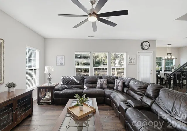 Photo 3 of Single family home for sale at 1008 Grayscroft Dr, Waxhaw, NC 28173 | MLS# 4422411 | Listing updated on 2026-10-04