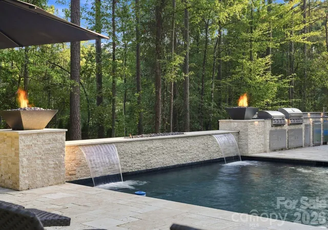 Photo 3 of Single family home for sale at 108 Dunn Ross Ct, Mooresville, NC 28117 | MLS# 4422425 | Listing updated on 2026-09-23