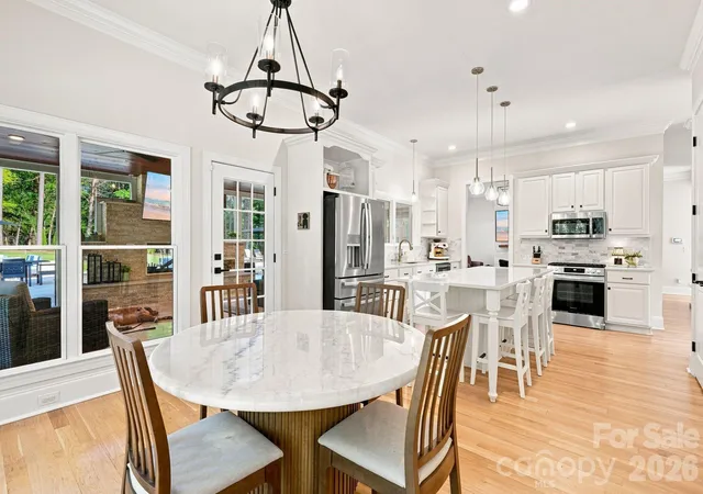 Photo 4 of Single family home for sale at 108 Dunn Ross Ct, Mooresville, NC 28117 | MLS# 4422425 | Listing updated on 2026-09-23