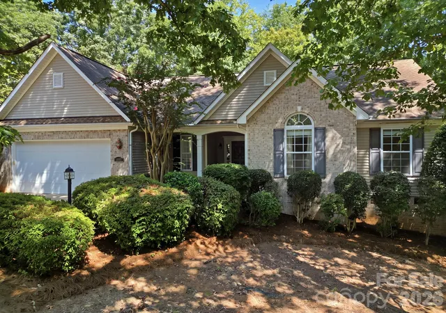 Photo 2 of Single family home for sale at 14724 Beatties Frd Rd, Huntersville, NC 28078 | MLS# 4422428 | Listing updated on 2026-09-29
