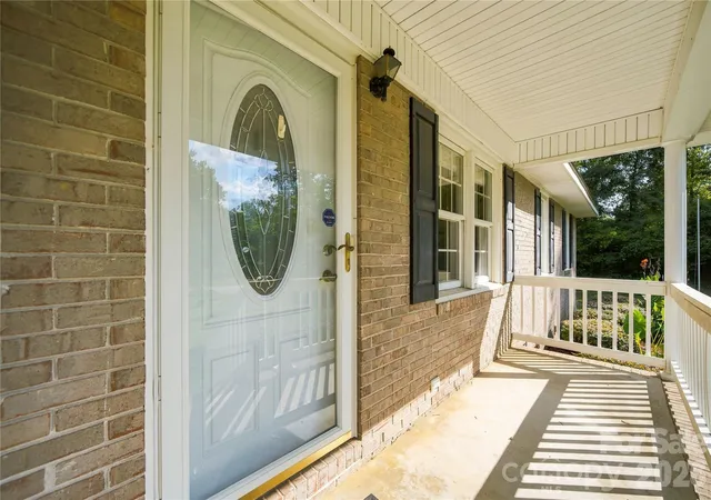 Photo 4 of Single family home for sale at 556 Oakhaven Dr, Lancaster, SC 29720 | MLS# 4422430 | Listing updated on 2026-10-20