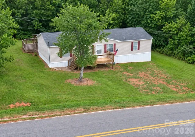 Photo 1 of Single family home for sale at 185 Coot Sistare Rd, Lancaster, SC 29720 | MLS# 4422436 | Listing updated on 2026-10-19