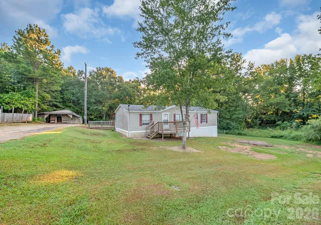 Photo 3 of Single family home for sale at 185 Coot Sistare Rd, Lancaster, SC 29720 | MLS# 4422436 | Listing updated on 2026-10-19