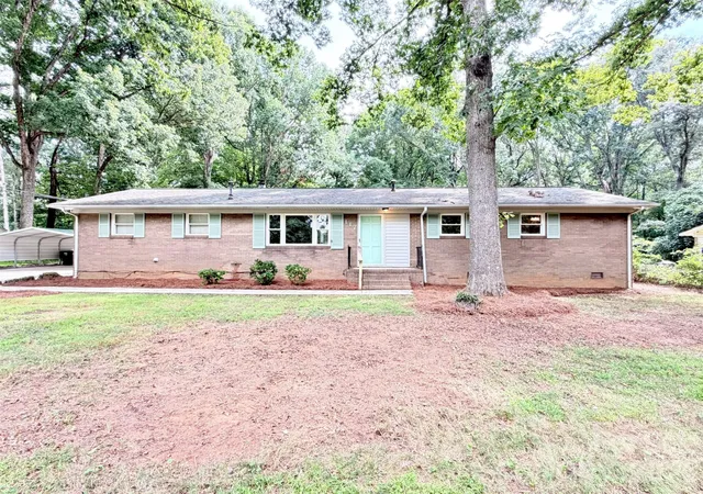 Photo 1 of Single family home for sale at 117 Robinson Ave, Matthews, NC 28104 | MLS# 4422438 | Listing updated on 2026-10-01