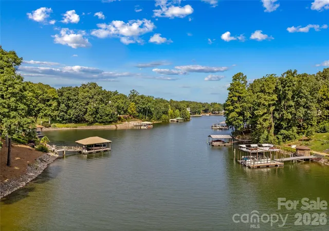 Photo 1 of Single family home for sale at 173 Waddell Rd, Mooresville, NC 28117 | MLS# 4422448 | Listing updated on 2026-10-07