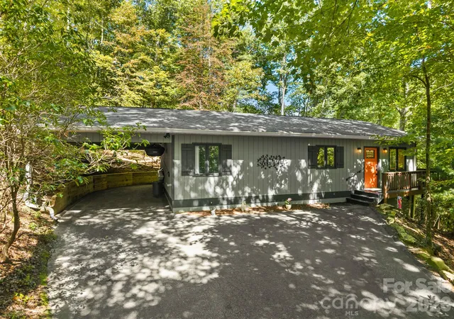 Single family home for sale at 1238 Soquili Dr, Brevard, NC 28712 | MLS# 4422481
