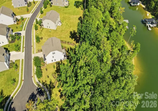 Photo 2 of Single family home for sale at 17446 Chaco Ln, Charlotte, NC 28278 | MLS# 4422494 | Listing updated on 2026-09-27