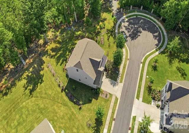 Photo 3 of Single family home for sale at 17446 Chaco Ln, Charlotte, NC 28278 | MLS# 4422494 | Listing updated on 2026-09-27