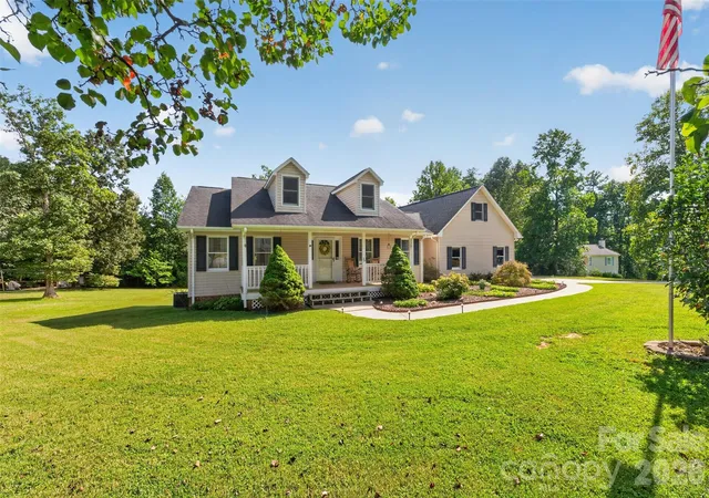 Single family home for sale at 3105 Hunters Ridge Ct, Morganton, NC 28655 | MLS# 4422506 | Listing updated on 2026-09-17