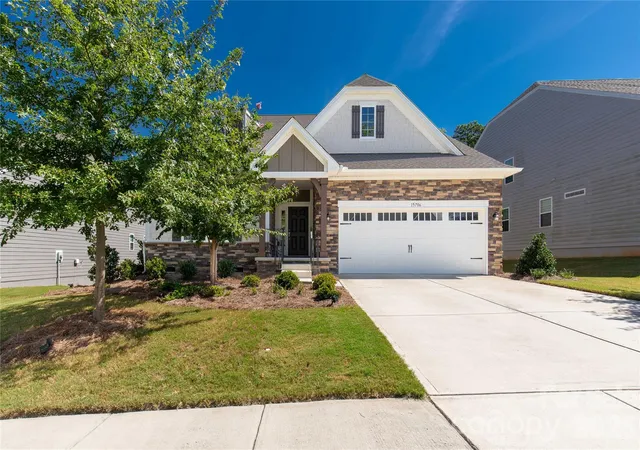 Photo 2 of Single family home for sale at 15706 Aviary Orchard Way, Charlotte, NC 28278 | MLS# 4422516 | Listing updated on 2026-09-26