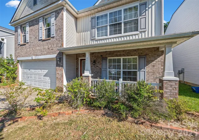 Photo 2 of Single family home for sale at 841 Brunswick Dr, Rock Hill, SC 29730 | MLS# 4422548 | Listing updated on 2026-09-12