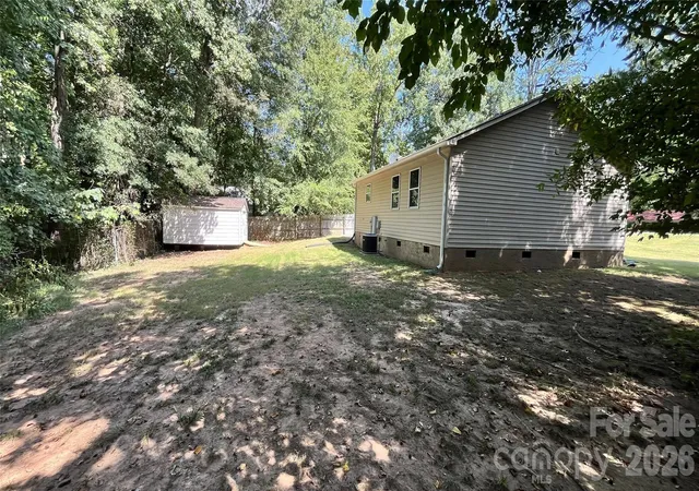 Photo 3 of Single family home for sale at 828 Cornelius Rd, Mooresville, NC 28117 | MLS# 4422565 | Listing updated on 2026-09-15