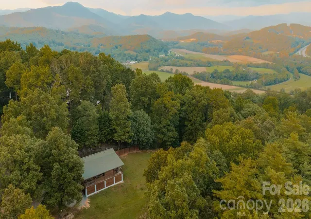 Photo 1 of Single family home for sale at 280 Green Oaks Rd, Bryson City, NC 28713 | MLS# 4422575 | Listing updated on 2026-09-18