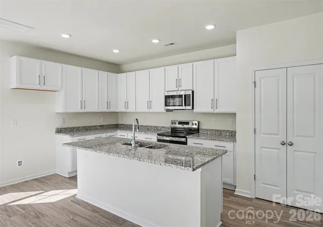 Photo 3 of Single family home for sale at 405 Webb Rd, Shelby, NC 28152 | MLS# 4422603 | Listing updated on 2026-09-26