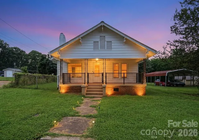 Photo 1 of Single family home for sale at 132 North Ave, Troutman, NC 28166 | MLS# 4422619 | Listing updated on 2026-10-05