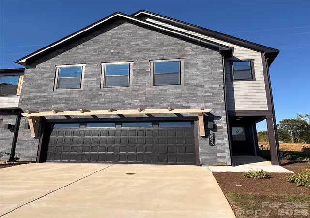 Townhouse for sale at 25023 Sprenger Dr, Cornelius, NC 28031 | MLS# 4422625