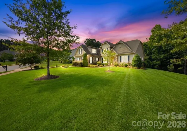Photo 2 of Single family home for sale at 108 Butler Dr, Mooresville, NC 28115 | MLS# 4422638 | Listing updated on 2026-09-21