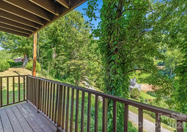 Photo 4 of House for sale at 55 Observation Point Rd, Bryson City, NC 28713 | MLS# 4422662 | Listing updated on 2026-09-24