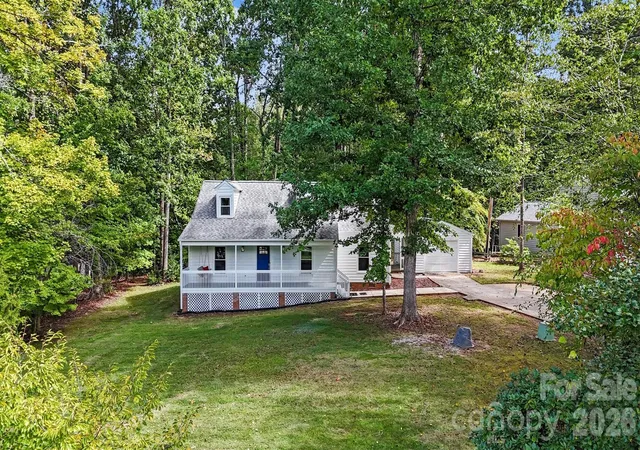 Photo 1 of Single family home for sale at 11538 Gelding Dr, Charlotte, NC 28215 | MLS# 4422682 | Listing updated on 2026-10-28