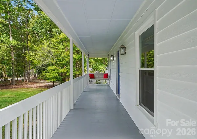 Photo 2 of Single family home for sale at 11538 Gelding Dr, Charlotte, NC 28215 | MLS# 4422682 | Listing updated on 2026-10-28