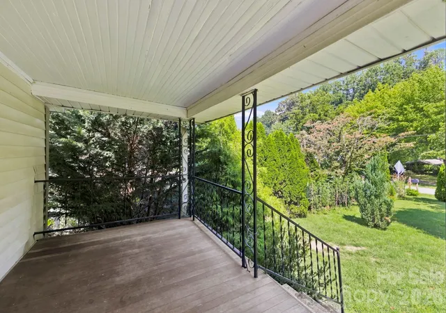 Photo 2 of Single family home for sale at 221 N Fork Rd, Black Mountain, NC 28711 | MLS# 4422687 | Listing updated on 2026-09-27