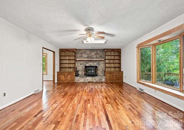 Photo 3 of Single family home for sale at 19317 Davidson Concord Rd, Davidson, NC 28036 | MLS# 4422690 | Listing updated on 2026-10-20