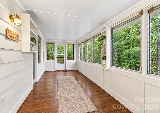Photo 2 of Sale Pending at 529 Alta Vista Dr, Hendersonville, NC 28791 | MLS# 4422692 | Listing updated on 2026-09-25