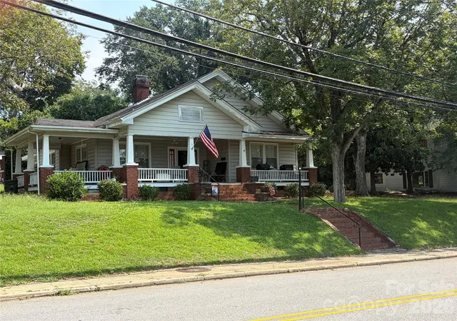 Photo 1 of Single family home for sale at 411 Morven Rd, Wadesboro, NC 28170 | MLS# 4422702 | Listing updated on 2026-10-01