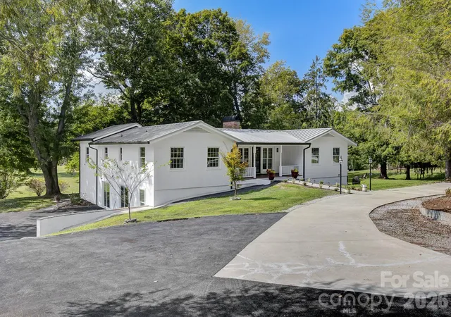 Photo 1 of Single family home for sale at 211 Pinner Rd, Arden, NC 28704 | MLS# 4422716 | Listing updated on 2026-09-12