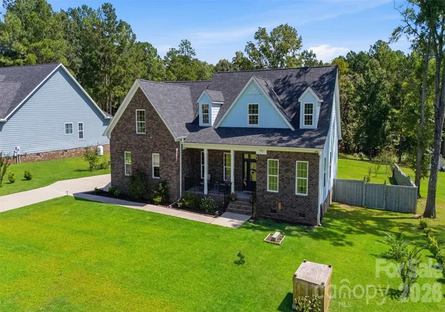 Photo 2 of Single family home for sale at 792 Tookie Doo Ln, Elgin, SC 29045 | MLS# 4422718 | Listing updated on 2026-09-16